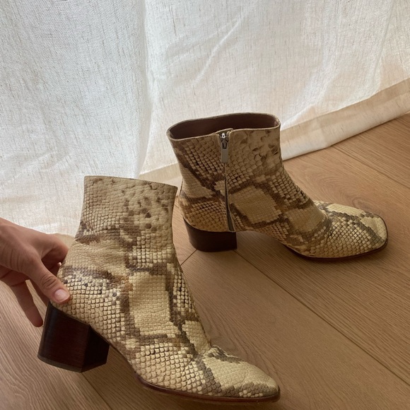 Zara animal print boot, size 8 - Picture 3 of 6